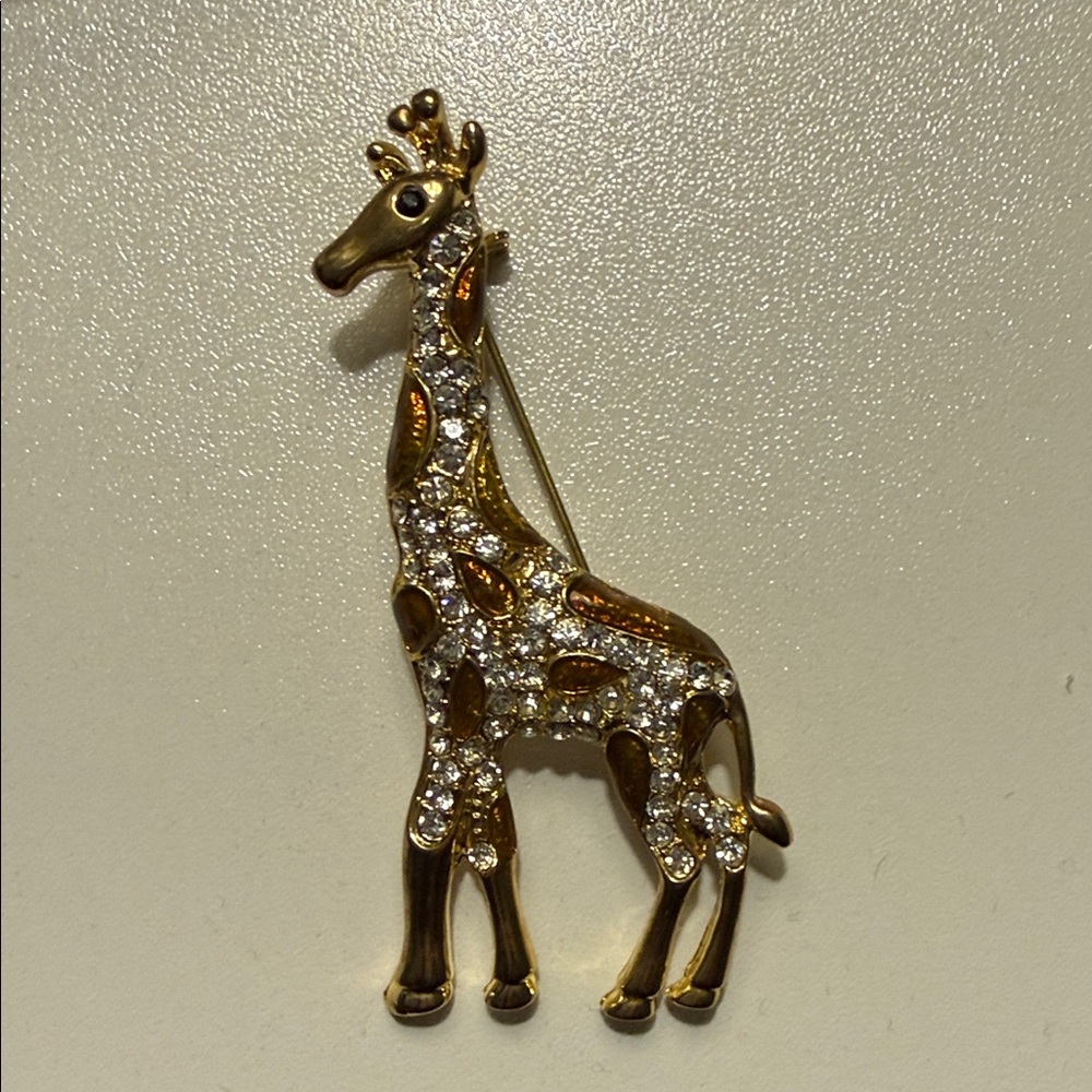 Gold and Silver Giraffe Brooch